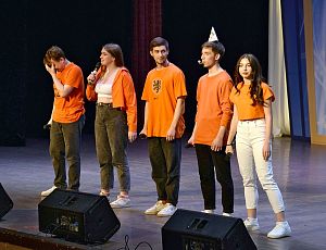 Молодежный совет АПЗ организовал в честь дня рождения КВН фестиваль «Кубок поколений»